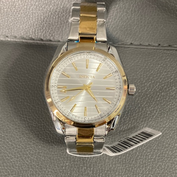 69194 - Invicta Celestial
Hollis Men's Watch - 42mm, Gold, Steel - Picture 3 of 8